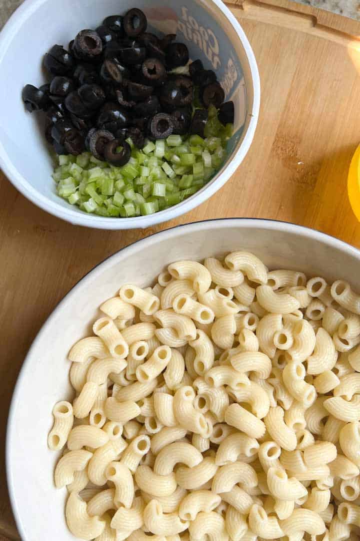 Ingredients-to-make-Macaroni-Salad-recipe