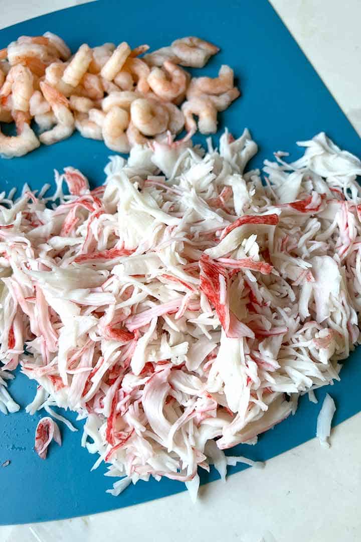 shredded-crab-Jaiba-and-peeled-Shrimp-for-Mexican-Cocktail-ceviche.