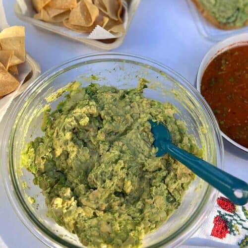 Best-mGuacamole-Recipe-post-1.